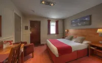 Charnwood Arms Hotels in Хинкли и Босуърт