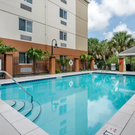 Candlewood Suites FORT MYERS-SANIBEL GATEWAY by IHG