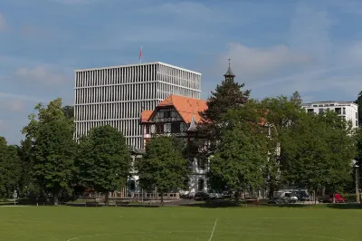 Militärkantine St. Gallen Hôtels à proximité de : Santis der Berg