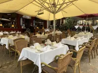 Marktplatzhotel - Restaurant Tafelspitz فنادق في Weinheim