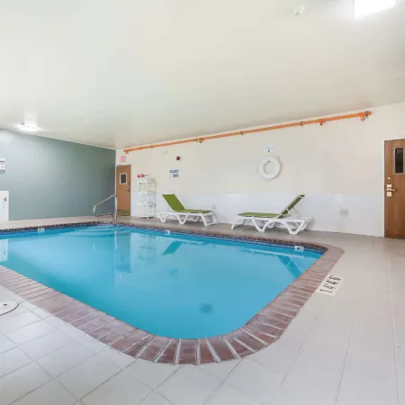 Quality Inn & Suites Omaha Chalco