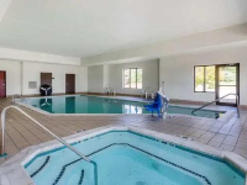 Comfort Inn & Suites Carbondale University Area Hotels in Jackson County