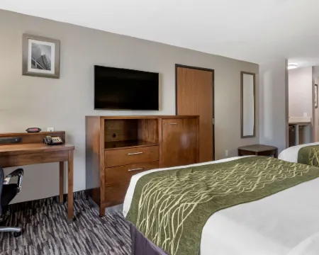 小石城北部肯尼迪大道舒適套房酒店 北小石城酒店