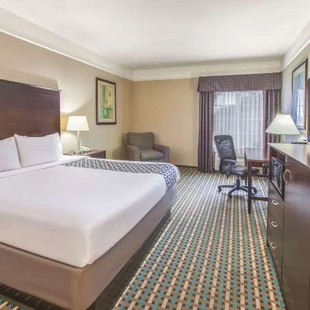 La Quinta Inn & Suites by Wyndham Bay City