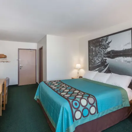 Super 8 by Wyndham Moose Jaw SK
