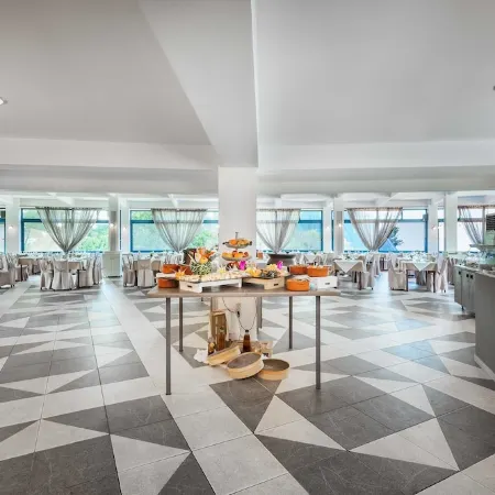 Atrium Hotel