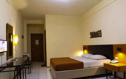 Augusta Sukabumi Hotel Hotels in Cisaat