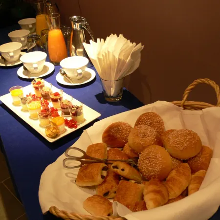 Le Cetai Cannes Beach Hotel