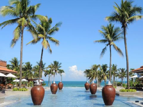 屋外プール フラマ リゾート ダナンの写真