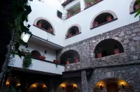 ホテル アグア エスコンディーダ