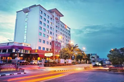 Swiss-Belinn Hotel Hotel dekat Marina Beach
