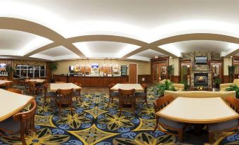 Holiday Inn Express & Suites Auburn Hills