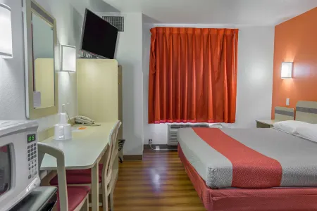 Motel 6 Redmond, or
