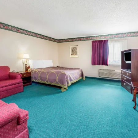 Super 8 by Wyndham Jerseyville
