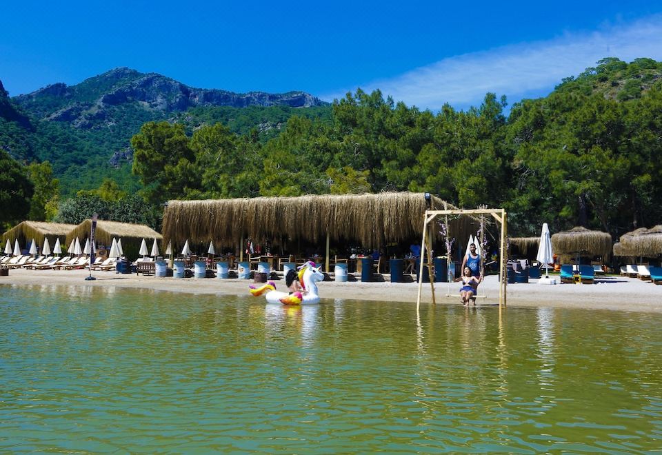 Green Pine Beach u0026 Bungalows-Oludeniz Mahallesi Updated 2023 Room  Price-Reviews u0026 Deals | Trip.com