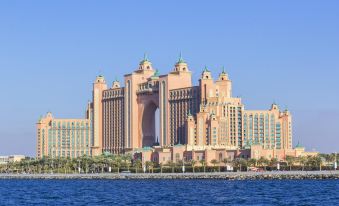 Maison Privee - Palm Jumeirah Beach Front XL Villa w/Prvt Pool