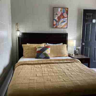 Selkirk Motel Rooms