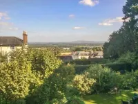 Woodland Cottage Hotels in Malvern