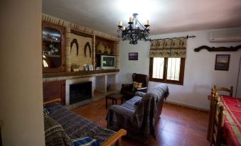 House with 4 Bedrooms in Ciudad Real, with Wonderful Mountain View, Pr
