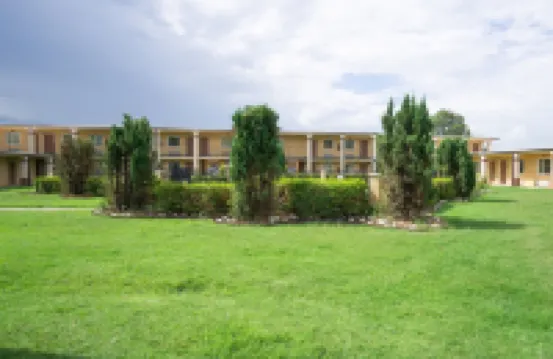Woodridge Inn and Suites