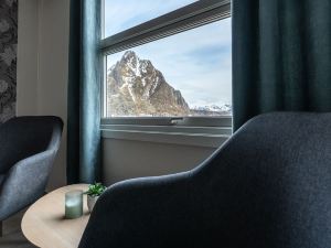 Svolværgeita Hotel