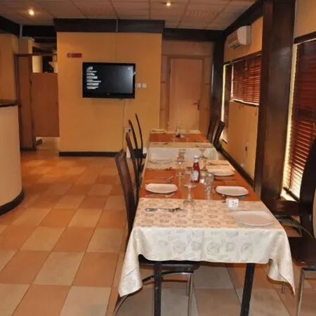 Solitude Hotel Yaba