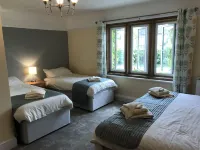 Halfway House Inn Country Lodge Hotels near Yeovil Hospital