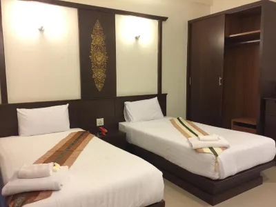 Amonruk Hotel 2 Hotels near Wat Na Laem Nuea