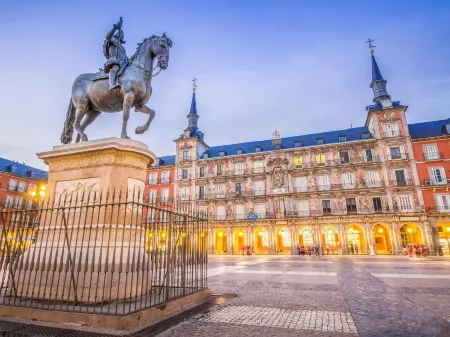 Petit Hostel La Latina