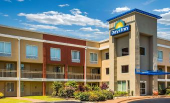 Days Inn by Wyndham Florence Near Civic Center