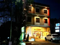EL Navi Surftown - Hostales