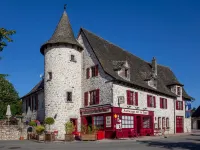 Logis Hôtel Restaurant Auberge de la Tour