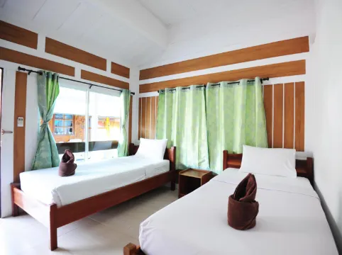 ห้องมาตรฐานเตียงแฝดพร้อมระเบียง