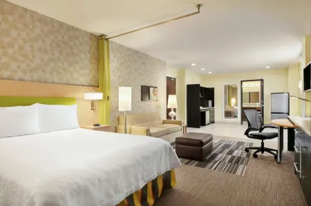 Home2 Suites by Hilton New York Long Island City/Manhattan View