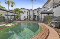 Coffee House Apartment Motel