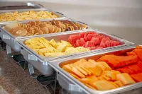 Mayev Express - breakfast