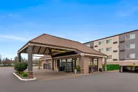 Comfort Inn & Suites Beaverton - Portland West Hotels near Garden Center at The Home Depot