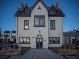 Ocean Cabins No 11 at the Square - Saundersfoot