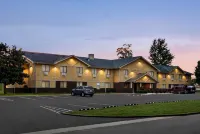 Super 8 by Wyndham Maysville KY Hotels in Maysville