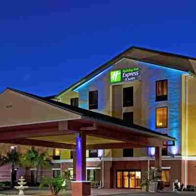 Holiday Inn Express & Suites Port Richey Hotel Exterior