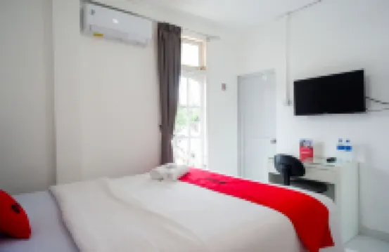 RedDoorz Syariah at Jalan Godean