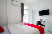 RedDoorz Syariah at Jalan Godean Hotel di Kecamatan Godean