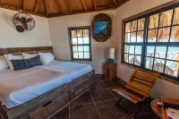 Thatch Caye Resort a Muy'Ono Resort Hotels near Pablo Lambey Garifuna Cultural Centre