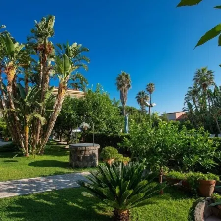 Aequa Hotel