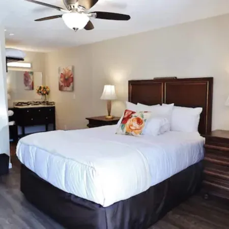 The Waldport Inn