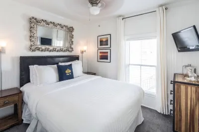 Queen Vic Guest House Hotel di Provincetown