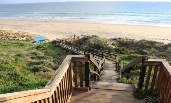 Bott's Beach Retreat - Maslin Beach - 100M to Beach