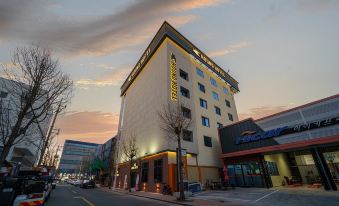 Hound Hotel Daegu Seongseo Branch