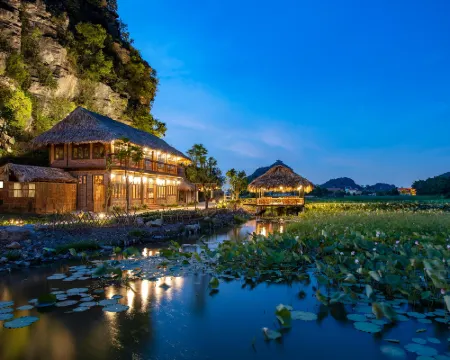 Muong Village Ninh Binh Hotels in Hoa Lu