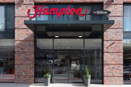 Hampton by Hilton Hamburg City Centre Отели рядом с достопримечательностью «Б-515»